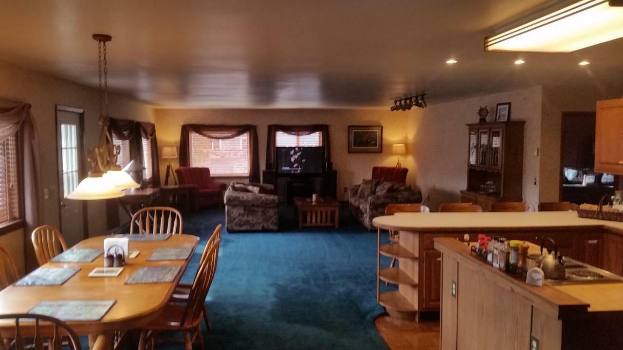 Kodiak Russian River Lodge Buitenkant foto